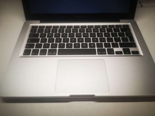 *EXCELLENT*APPLE MACBOOK PRO i5*DVD*4GB RAM*500GB HDD*