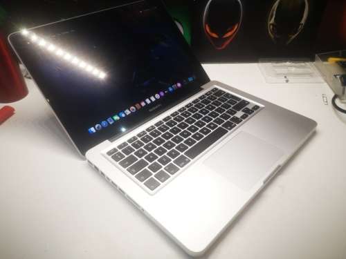 *EXCELLENT*APPLE MACBOOK PRO i5*DVD*4GB RAM*500GB HDD*