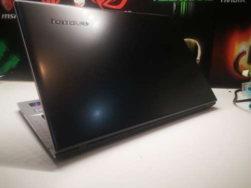 ***Monstrous SPEC Beauty!*LENOVO IDEAPAD 500*i5-6200U*FULL HD*RADEON R7*BACKLIT*1000GB HDD*JBL SPEAK