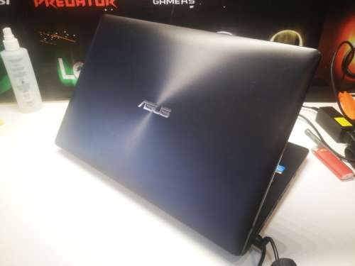 HIGH SPEC*ASUS x553n*N2840**500GB*8GB RAM*TRU2LIFE DISPLAY*SONICMASTER SOUND*