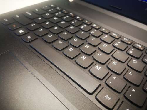 HIGH Specs!*LENOVO E51-80*i5-6200u*HD*8GB RAM*500GB SSHD*HD520*DVD*