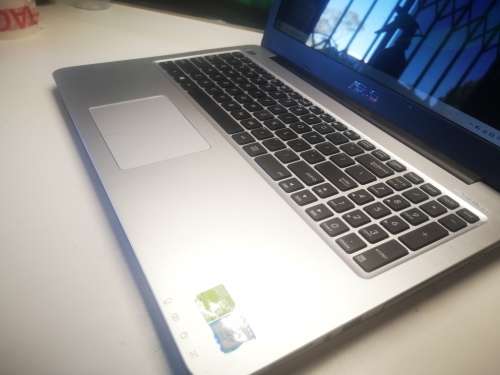 *VERY HIGH SPEC*CAD-GAMING-DESIGN*ASUS X556U*i7-6500U*8GB*EVO 250GB SSD*1000GB HDD*NVIDIA 940MX*