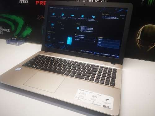 VERY HIGH SPEC!*7TH GEN i5*ASUS F541U*i5-7200u*LATEST 7TH GEN i5*240GB SSD*8GB DDR4*TRU2LIFE DISPLAY