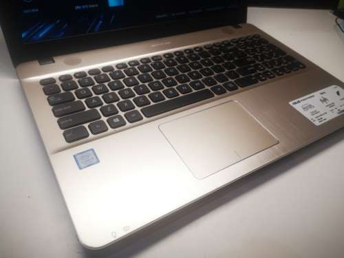 VERY HIGH SPEC!*7TH GEN i5*ASUS F541U*i5-7200u*LATEST 7TH GEN i5*240GB SSD*8GB DDR4*TRU2LIFE DISPLAY