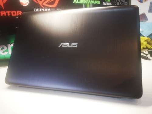 VERY HIGH SPEC!*7TH GEN i5*ASUS F541U*i5-7200u*LATEST 7TH GEN i5*240GB SSD*8GB DDR4*TRU2LIFE DISPLAY