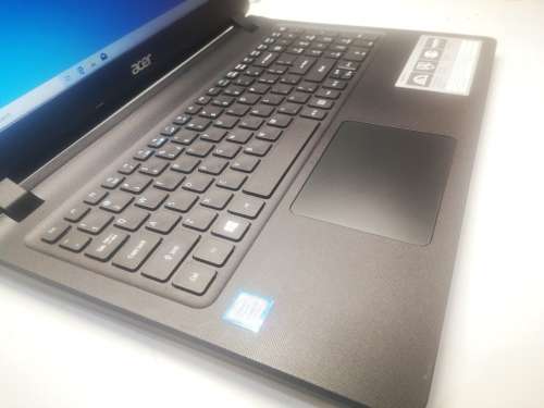VERY FAST, HIGH SPEC!*HIGH SPEC!*ACER EXTENSA 2540*i5-7200u*8GB RAM*256GB SSD!*