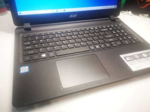 VERY FAST, HIGH SPEC!*HIGH SPEC!*ACER EXTENSA 2540*i5-7200u*8GB RAM*256GB SSD!*