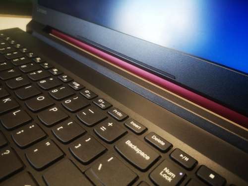HIGH SPEC i5-LENOVO V310-i5-7200u-8GB DDR4-500GB HDD-FULL HD-DVD