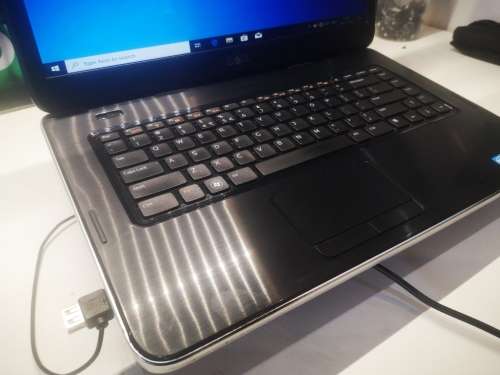 SOLID SPEC i3-DELL VOSTRO 1540-i3-380m-3GB RAM-320GB HDD-DVD-HD DISPLAY