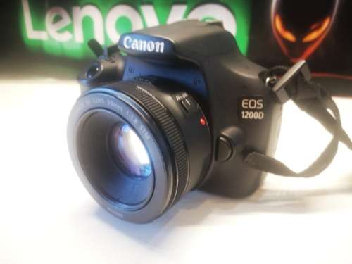 AS NEW-CANON EOS 1200D-18MEGA PIXEL-DIGIC4-FULL HD VIDEO-ISO 6400-50MM CANON LENS