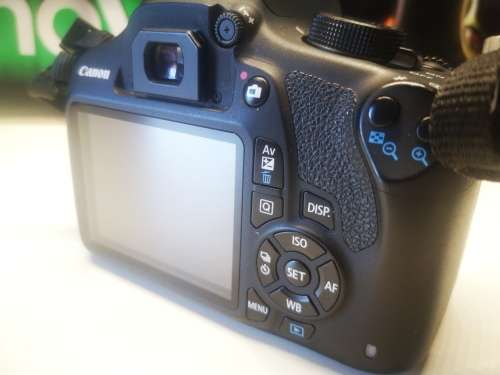AS NEW-CANON EOS 1200D-18MEGA PIXEL-DIGIC4-FULL HD VIDEO-ISO 6400-50MM CANON LENS