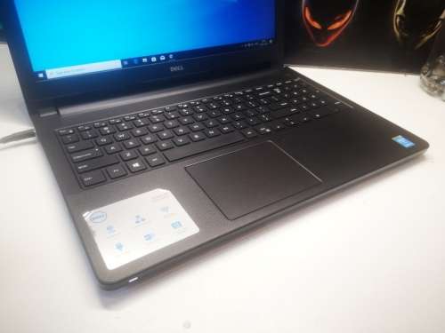 EXCELLENT!*DELL INSPIRON 3558*i3-4005u*8GB*500GB HDD*HD*DVD*MAXXAUDIO PRO*