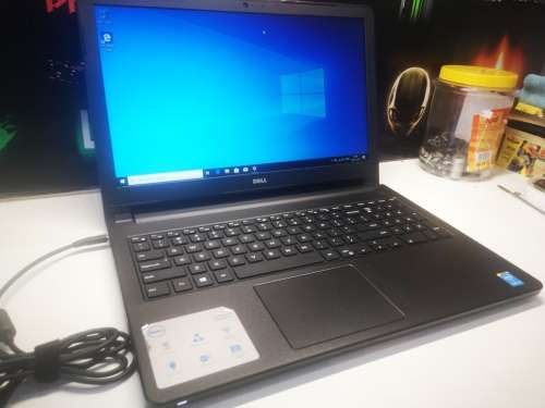 EXCELLENT!*DELL INSPIRON 3558*i3-4005u*8GB*500GB HDD*HD*DVD*MAXXAUDIO PRO*