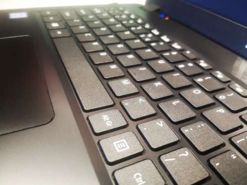 *BEAUTIFUL 8th GEN*ACER ASPIRE 3*i3-8130U*4GB RAM*1000GB*HD**8th gen i3**WARRANTY 2021**