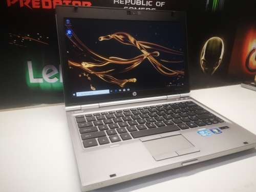 *HIGH SPEC*HP ELITEBOOK 2560P*i7-2620M*8GB RAM*500GB HDD*3G*