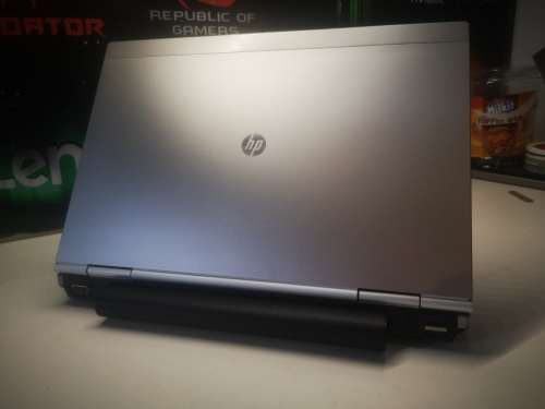 *HIGH SPEC*HP ELITEBOOK 2560P*i7-2620M*8GB RAM*500GB HDD*3G*