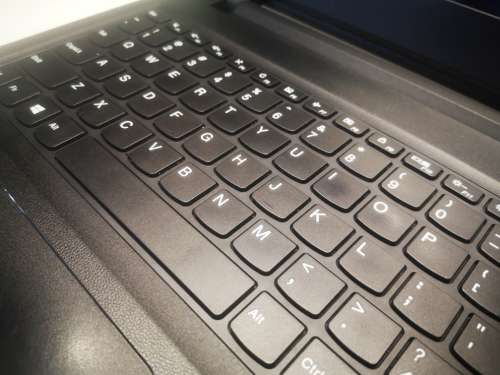 *LENOVO IDEAPAD 110*i3-6006*4GB DDR4*500GB HDD*DVD*HD