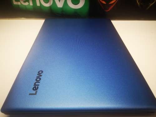 BEAUTIFUL!*HIGH SPEC!*QUAD CORE 8th Gen i7*LENOVO 130*i7-8550U*8GB DDR4*1000GB HDD*UHD620*