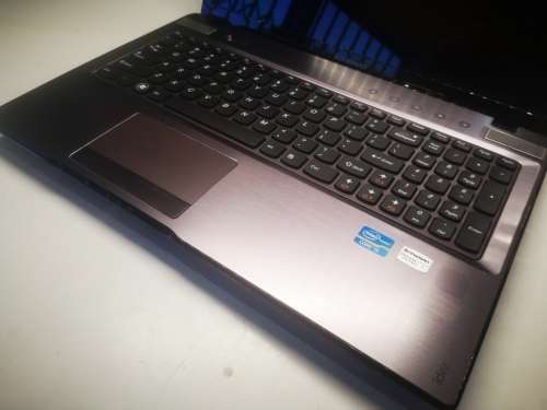 *HIGH SPEC*VERY FAST*LENOVO IDEAPAD Z570* i5-2430M*6GB RAM*256GB SSD*