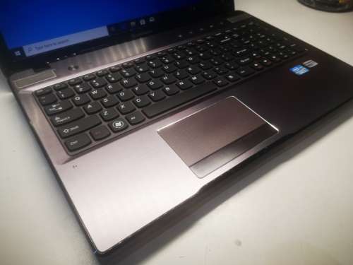 *HIGH SPEC*VERY FAST*LENOVO IDEAPAD Z570* i5-2430M*6GB RAM*256GB SSD*