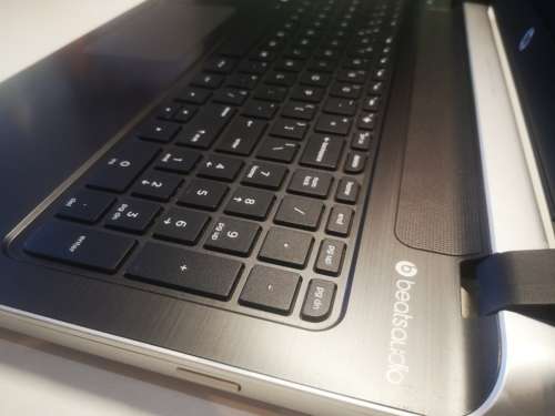 OFFICE SPEC*HP PAVILION 15*BEATS AUDIO*i5-4210U*6GB RAM*1000GB SSD*HD DISPLAY*