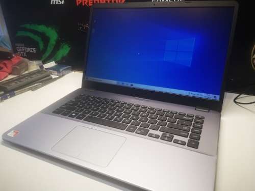 BEAUTY!*ASUS X505*AMD A4-9125*TURBO CORE*500GB HDD*4GB DDR4*HIGH SPEED WIFI