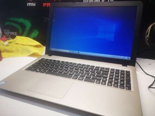 VERY HIGH SPEC!*FAST!*QUAD CORE 8TH GEN i5*ASUS F540*i5-8250u*LATEST 8TH GEN i5*240GB SSD*8GB DDR4*