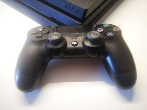 ULTIMATE PS4*BEAST!*PS4 PRO*1000GB HDD*ORIGINAL CONTROLLER*