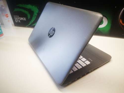 **AS NEW*STUNNING*HP STREAM 14*N3060*32GB SSD*DTS SOUND*HD DISPLAY*