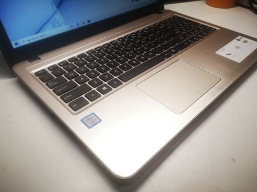 FAST*HIGH SPEC*X SERIES*ASUS X540U*i5-7200u*240GB SSD*8GB RAM*HD DISPLAY