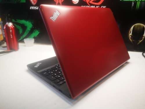 *FAST Business Laptop*LENOVO THINKPAD E550*i5-5200U*8GB RAM*256GB SSD*HD DISPLAY*DVD*