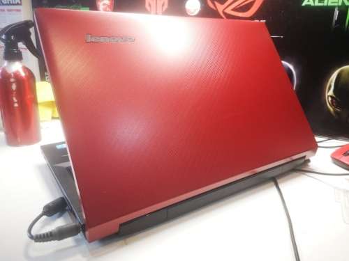 1ST BID!*VERY FAST!*LENOVO B580*I5-3210m*8GB RAM*256GB SSD PLUS 500GB HDD*