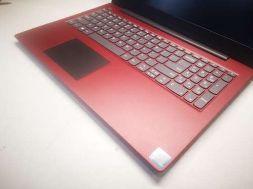 EXCELLENT QUAD CORE 8TH GEN*LENOVO IDEAPAD 330*i5-8250U*FULL HD*4GB DDR4*500GB HDD*UHD 620 GRAPHICS*