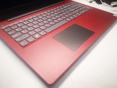 EXCELLENT QUAD CORE 8TH GEN*LENOVO IDEAPAD 330*i5-8250U*FULL HD*4GB DDR4*500GB HDD*UHD 620 GRAPHICS*