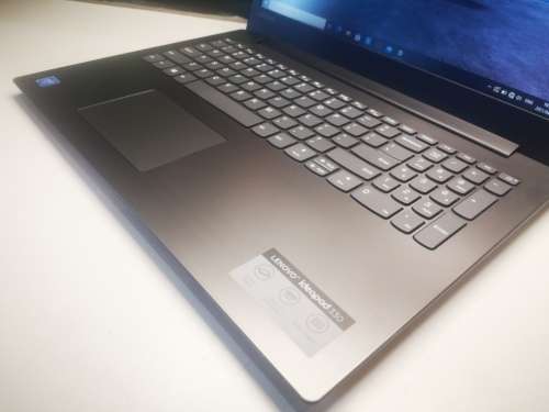 AS BRAND NEW*STUNNING 7th GEN*LENOVO IDEAPAD 330*CPU 3867U*4GB*500GB*