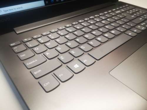 AS BRAND NEW*STUNNING 7th GEN*LENOVO IDEAPAD 330*CPU 3867U*4GB*500GB*