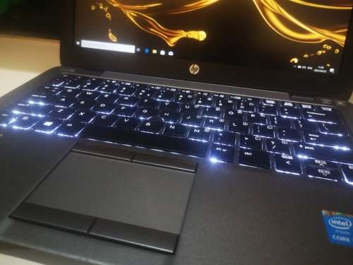 *High Spec*Rare!*HP ELITEBOOK 720 G2*i5-5200U*8GB RAM*500GB HDD*FULL HD*4G LTE*BACKLIT*DTS SOUND*