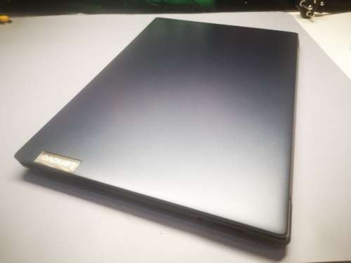 *HIGH SPEC*LENOVO s145*A9-9425*8TH GEN*TURBO CORE*RADEON R5**8GB DDR4*1000GB HDD*