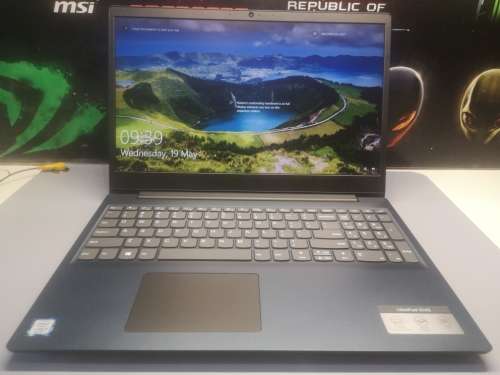 STUNNING!*HIGH SPEC*LENOVO s145*I3-8145u*8TH GEN*UHD 620*8GB DDR4*1000GB HDD*