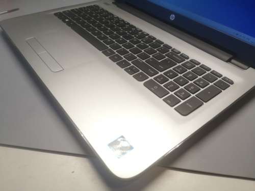HIGH SPEC*Beautiful Silver*HP 250 G5*i5-6200U*8GB RAM*500GB slim HDD*FULL HD*HD 520*DVD*1920x1080