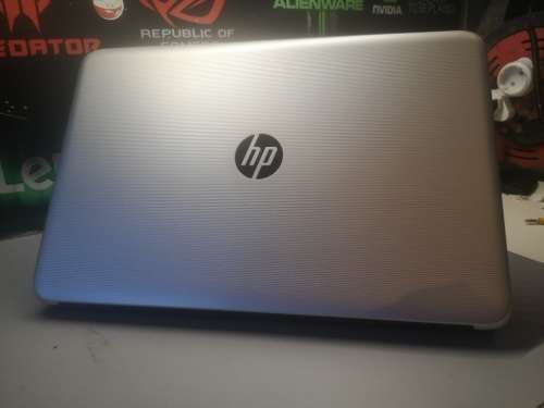 HIGH SPEC*Beautiful Silver*HP 250 G5*i5-6200U*8GB RAM*500GB slim HDD*FULL HD*HD 520*DVD*1920x1080