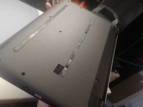 HIGH SPEC*Beautiful Silver*HP 250 G5*i5-6200U*8GB RAM*500GB slim HDD*FULL HD*HD 520*DVD*1920x1080