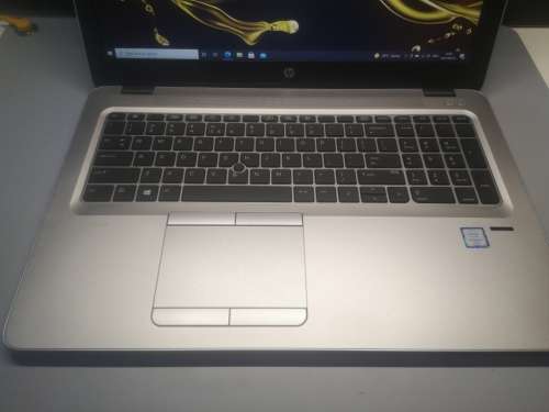 *SUPER HIGH SPEC!!*HP ELITEBOOK 850 G4*i7-6500U*16GB DDR4*256GB SSD*FHD*4g LTE*BAND OLUFSEN SOUND*