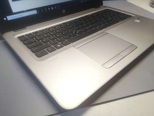 *SUPER HIGH SPEC!!*HP ELITEBOOK 850 G4*i7-6500U*16GB DDR4*256GB SSD*FHD*4g LTE*BAND OLUFSEN SOUND*