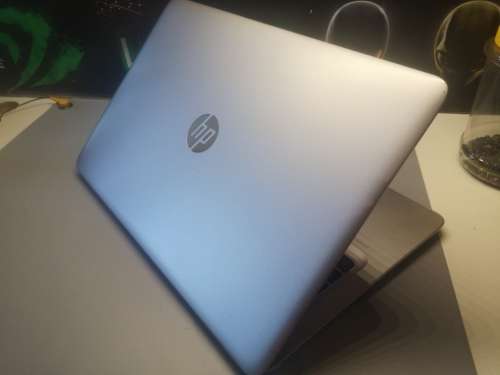 *SUPER HIGH SPEC!!*HP ELITEBOOK 850 G4*i7-6500U*16GB DDR4*256GB SSD*FHD*4g LTE*BAND OLUFSEN SOUND*