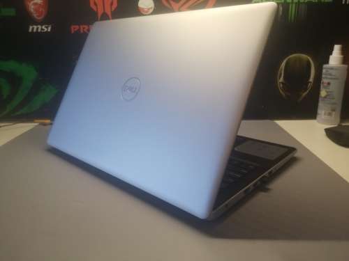 *AS BRAND NEW, MINT!*8TH GEN QUAD CORE*DELL INSPIRON 3580*i5-8265U*16GB*UHD 620*1000GB HDD*