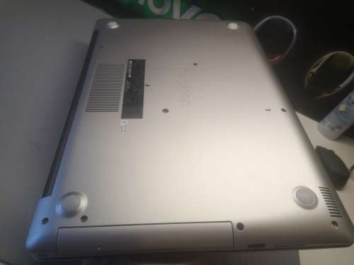 *AS BRAND NEW, MINT!*8TH GEN QUAD CORE*DELL INSPIRON 3580*i5-8265U*16GB*UHD 620*1000GB HDD*