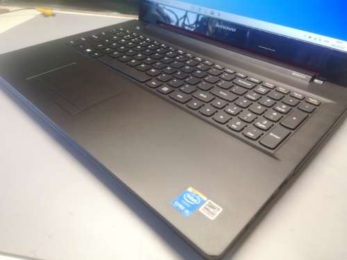 HIGH SPEC!*LENOVO G50-80*i5-5200u*8GB*500GB SSHD*HD*DVD