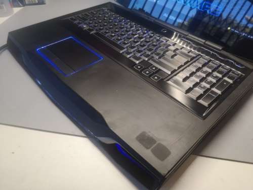 *ALIENWARE M17XR4*17.3 FHD*128GB SSDand1000GB HDD*16GB RAM*NVIDIA GTX*