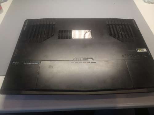 *ALIENWARE M17XR4*17.3 FHD*128GB SSDand1000GB HDD*16GB RAM*NVIDIA GTX*